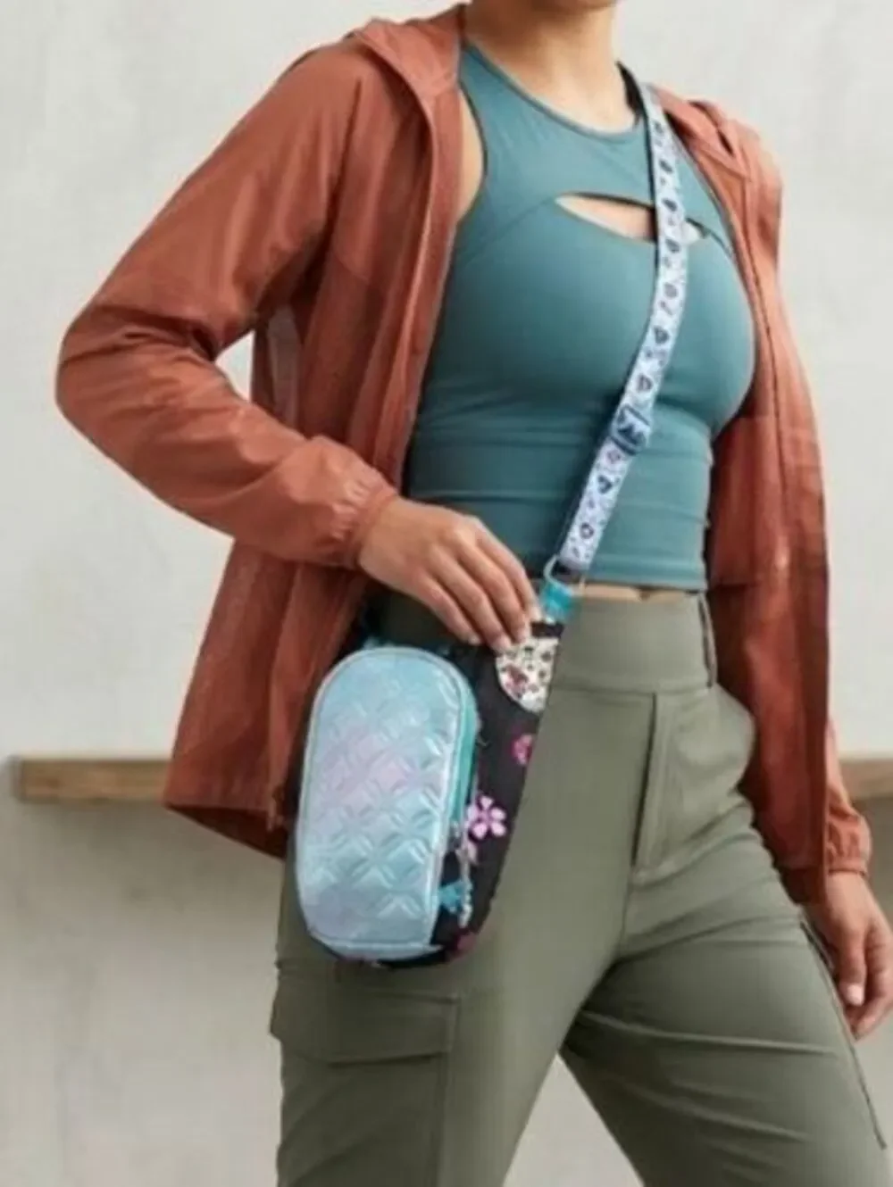 H2O-to-Go Water Bottle Sling Bag | Hands-Free Crossbody Carrier